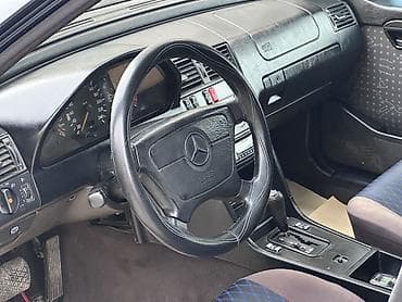 mersedes w204: Mercedes-Benz C-Class: 1.8 l | 1995 il Sedan — 9