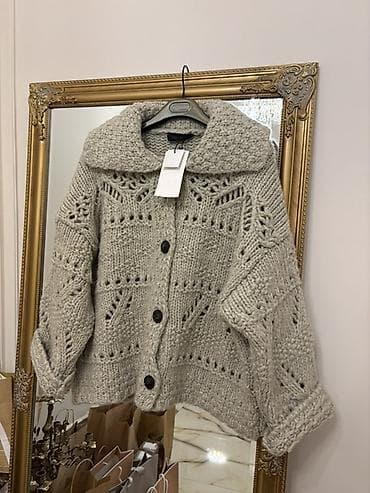 cins jaket: ZARA jaket satişda 189 azndi.M-L razmer.Yeni etiketi üstünde — 1