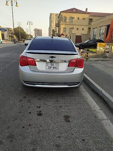 kuza satışı: Chevrolet Cruze sedan – gümüş rəng - Kuzov: 4 qapılı sedan — 2