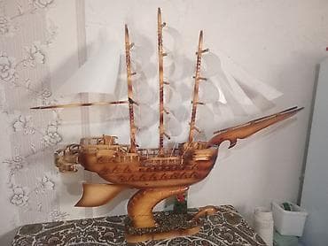 Dekorativ yelkənli gəmi maketi - Material: əsasən ağac və plastik