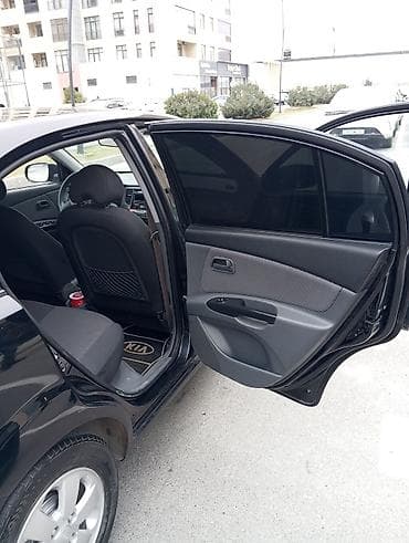 kia rio on bufer: Kia Rio: 1.4 l | 2010 il Hetçbek — 6