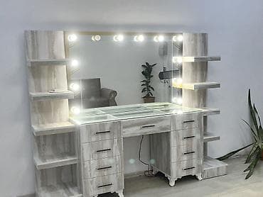 şam ağacı: Açılmayan, Şüşə, Dördbucaq masa — 2