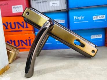 qapi qollari: Qapı tutacağı dəsti - Material: metal ərinti, parlaq xrom tutacaq + — 1