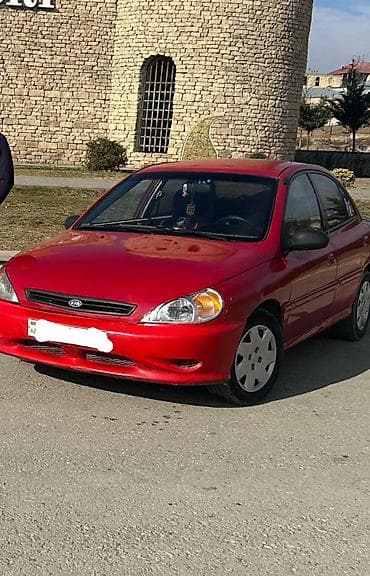 ikinci el avtomobiller: Kia Rio: 1.6 л | 2002 г. Седан — 1