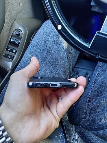 masa üsdü komputer: Samsung Galaxy S22, rəng - Qara — 3