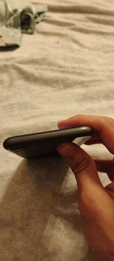 lazne kamere: IPhone 11, 64 GB, Qara, Face ID — 2