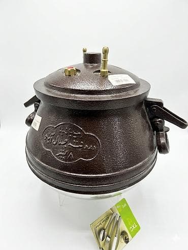 Döküm təzyiq qazanı – ənənəvi “qopqalı” model - Material: ağır döküm