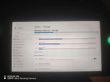 Lenovo Legion Go portativ oyun konsolu Xüsusiyyətlər: - Ekran: Böyük