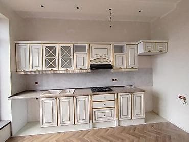 Tək mebel satılır Mətbəx 2500azn. Ölçü 4mt. İstifadə olunmayib. Ünvan — 1