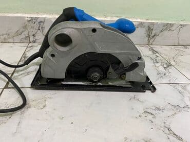 uqlarez mişar: Elektrikli Taxta mişarı.Ideal veziyyetdedir saat kimi işləyir — 2