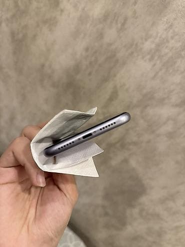 telefon alfon: IPhone 11, 128 GB, Simsiz şarj, Face ID — 6