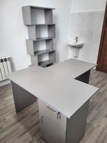 skaflar qiymeti: Dolab on masa ve qonaq masasi 
Hamsi bir yerde qiymete daxildir — 3