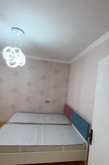 Продажа домов: Satılır: həyət evi - Ümumi təsvir: Yüksək daş hasarla əhatələnmiş — 5