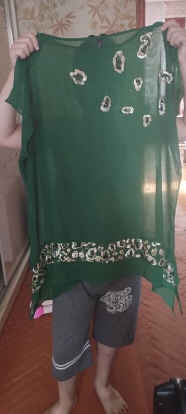 dest geyim: Qadın geyimləri dəsti - Yaşıl spagetti askılı mini don: Zərif düz — 3