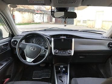 teker 15 lik: Toyota Corolla: 1.5 l | 2019 il Universal — 4