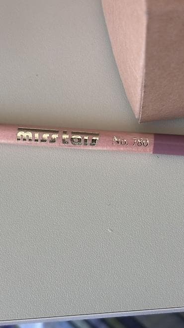 Şəxsi əşyalar: Miss Tais Professional Lip Pencil – No. 780 - Brend: Miss Tais - — 1