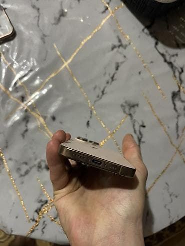 iphone 8 gold: IPhone 16 Pro, 256 GB, Qızılı, Face ID — 2