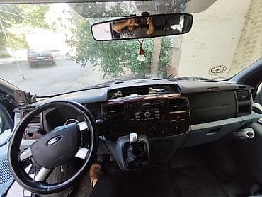Ford Transit: 2.2 l | 2010 il 690000 km Mikroavtobus