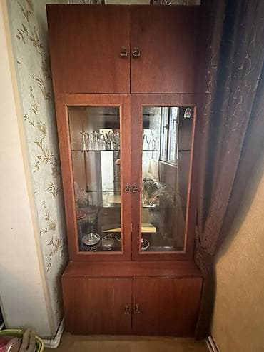 стенка новая: Б/у, 6 дверей, С зеркалом, Коричневый, Дерево, Распашной, Прямой шкаф — 3