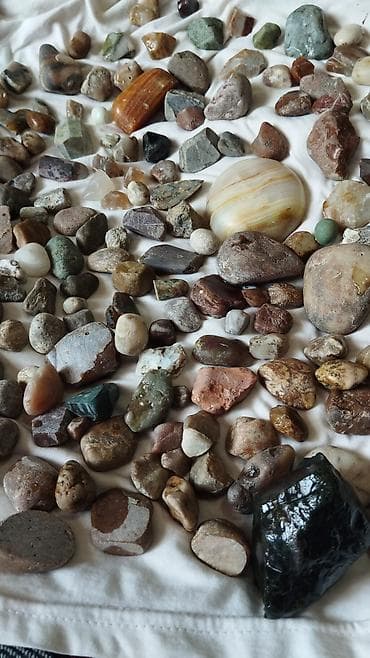 Искусство и коллекционирование: Qaya və mineral kolleksiyası – müxtəlif növ təbii daşlar - Çoxsaylı — 1