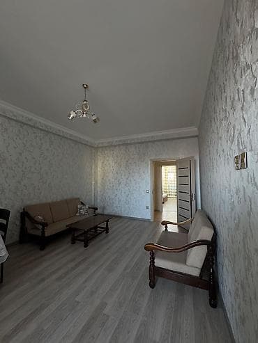 saatliq kiraye evler: Bakı, 3 otaqlı, Köhnə tikili, 90 kv. m — 3