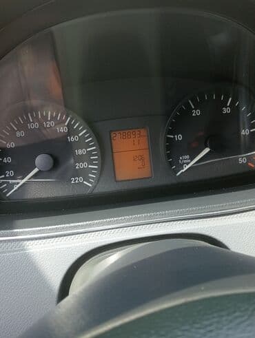 kia ceed 2010: Mercedes-Benz Vito: 2.2 l | 2008 il Van/Minivan — 3