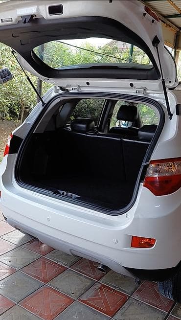 vaz 2107 abirsofka: Changan CS35: 1.6 l | 2014 il 158 km Krossover — 2