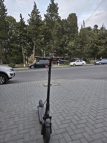 samokat: Elektrikli skuter – Xiaomi 5 (model gövdədə “Xiaomi” yazısı ilə) - — 2