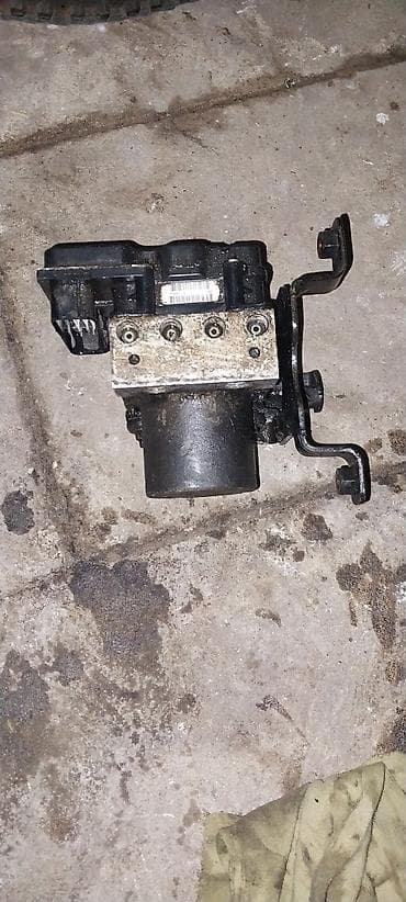 ABS hidravlik blok + nasos modulu - Tip: ABS (Anti-lock Brake System) lalafo.az -da ABS hidravlik blok + nasos modulu - Tip: ABS (Anti-lock Brake System)