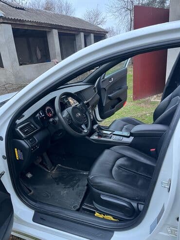 Opel: Kia Optima: 1.7 l | 2016 il Sedan — 4