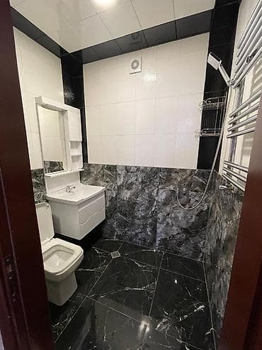 zabrat 1 ev: Geniş və işıqlı mənzil interyeri - Zövqlü dizaynlı geniş dəhliz — 7