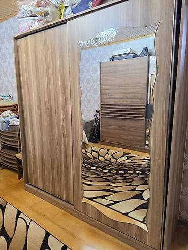 Yataq otağı mebel dəsti Tərkibi: - Sürgülü qapılı böyük şkaf: taxta lalafo.az -da Yataq otağı mebel dəsti Tərkibi: - Sürgülü qapılı böyük şkaf: taxta