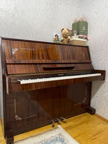 Sintezatorlar: Fortepiano satilir Üc pedal Pianino. Sumqayit. Elaqe ucun WhatsApp — 2