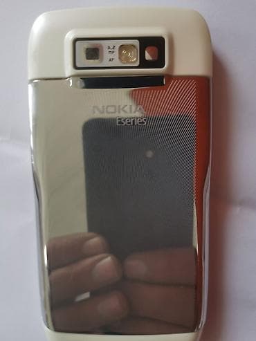 noki 5310: Nokia E71, rəng - Gümüşü, Düyməli — 3