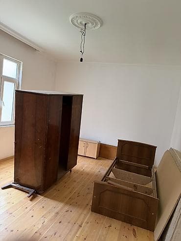 şeki: Kirayə mənzil – 2 otaqlı (ayrı otaqlar) Təsvir: - Geniş və işıqlı 2 — 2