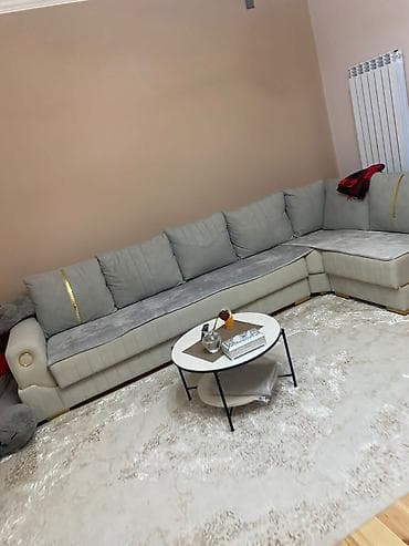 Divan 500 AZN. Bazasi var, acilir olcusu 3.60*1.80 unvan suraxani — 1