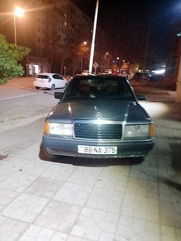 mercedes furgon: Mercedes-Benz 190: 0.2 l | 1991 il Sedan — 3
