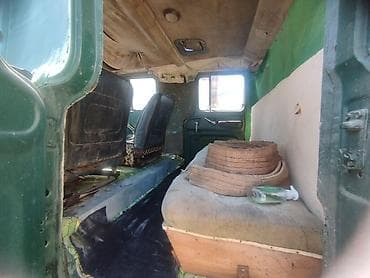 vaz 2107 abirsofka: GAZ yük maşını – ikiqat kabinalı, qapalı furqonlu - Marka/model: GAZ — 6