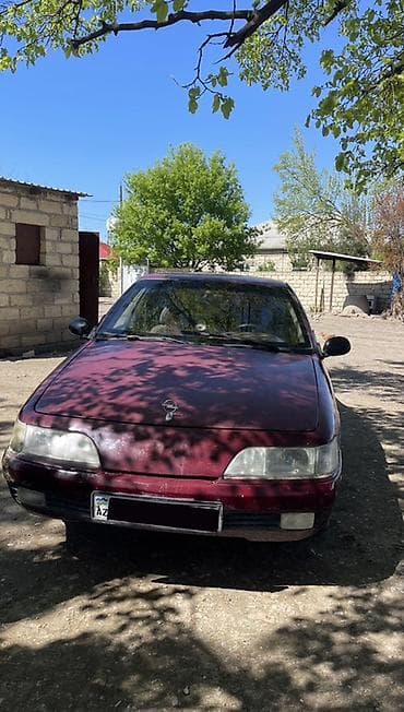 volta vs 1: Daewoo Espero: 1.5 l | 1996 il Sedan — 1