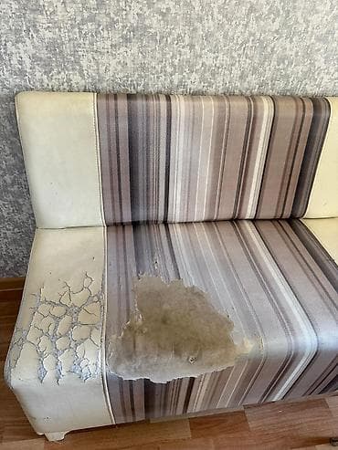 balkon stul: Mətbəx kùnc dəsti - 45manat Həzi Aslanovdadır. Qeyd: - Künc oturacağın — 4