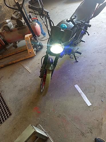 ford 8 1: Satılır: Şəhər içi istifadəyə uyğun kiçik motosiklet/skuter tipli — 5
