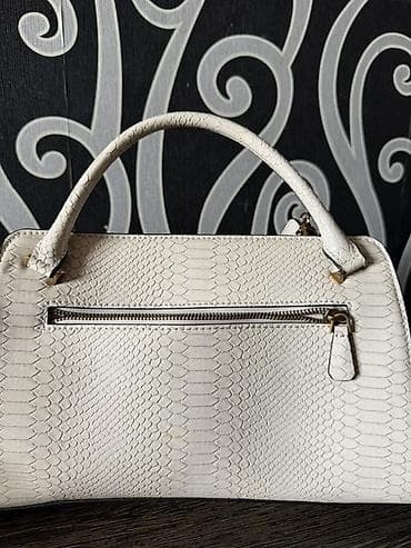 cantalar: Əl çantası, Guess — 6