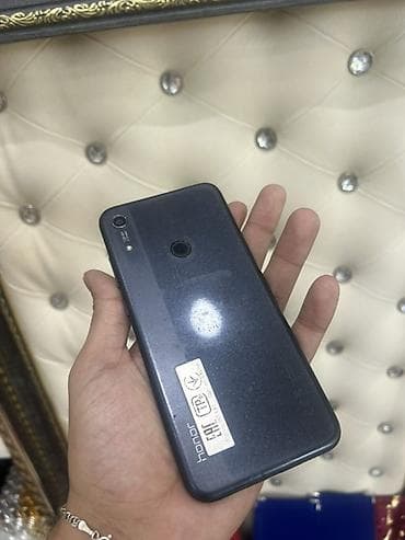 redmi note 8 satilir: Honor 8C, 32 GB, rəng - Qara, Barmaq izi — 1