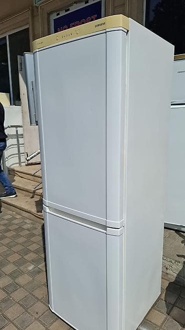 2 qapılı Samsung Soyuducu Satılır, rəng - Ağ