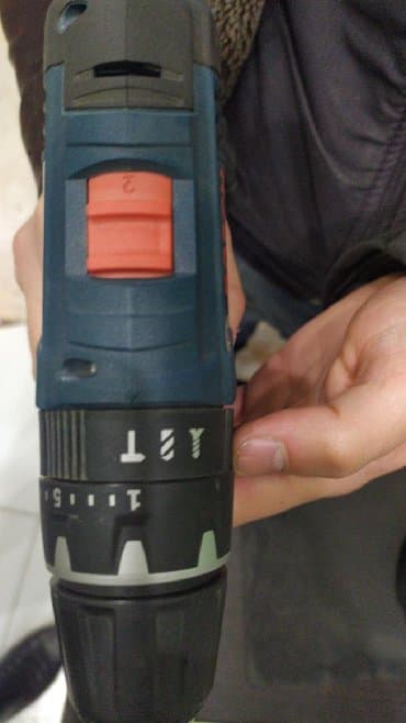 led lampe na baterije: Drel bosch yeni təmiz argenal 12 vatt 
3 ay rəsmi zəmanət verilir — 3