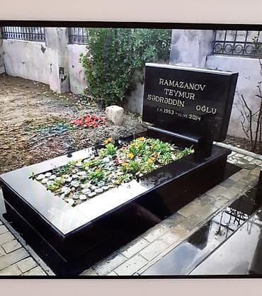 3 birinde printer: Mərmər qranit və qəbir məzar daşı sifarişi qəbul olunur. İstənilən — 4