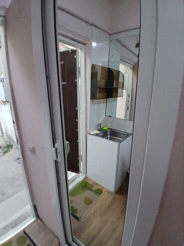 аренда квартиры студии: Kirayə üçün kiçik, mətbəxli otaq - Girişdən birbaşa mətbəx sahəsi — 1