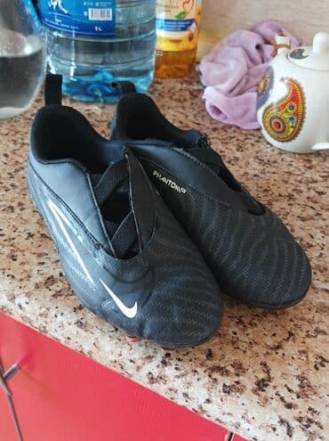 купить бу чемодан: Бутсы Adidas, Размер: 38, Б/у — 3