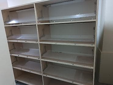 Полочные витрины: Mağaza vitrin rəfi – çoxgözlü, şüşə önlü - Material: ağac/laminat — 4