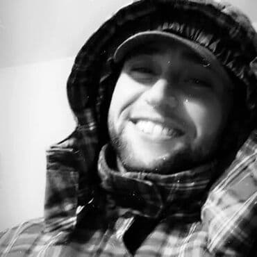 Mühafizəçi, 31 il, Təcrübəli